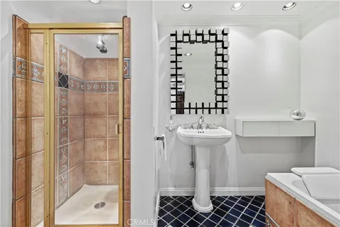 $795,000 | 8787 Shoreham Drive, Unit 201, West Hollywood, CA 90069