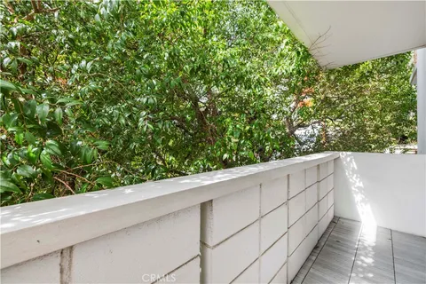 $795,000 | 8787 Shoreham Drive, Unit 201, West Hollywood, CA 90069