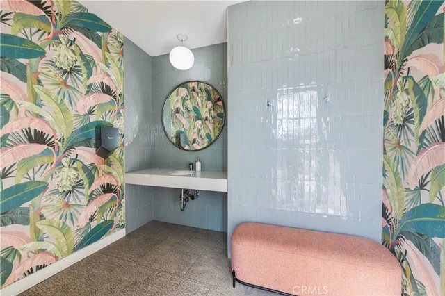 $795,000 | 8787 Shoreham Drive, Unit 201, West Hollywood, CA 90069