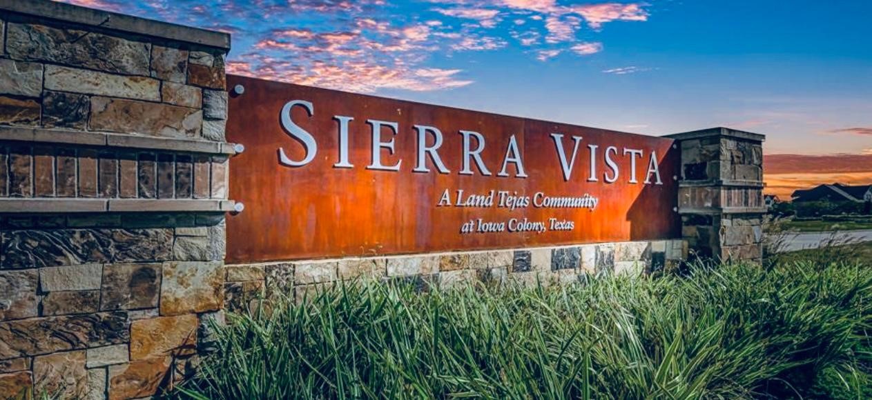 10314 Birch Peak Drive Rosharon, TX 77583 - Photo 3 of 38 a sign on the side of a building