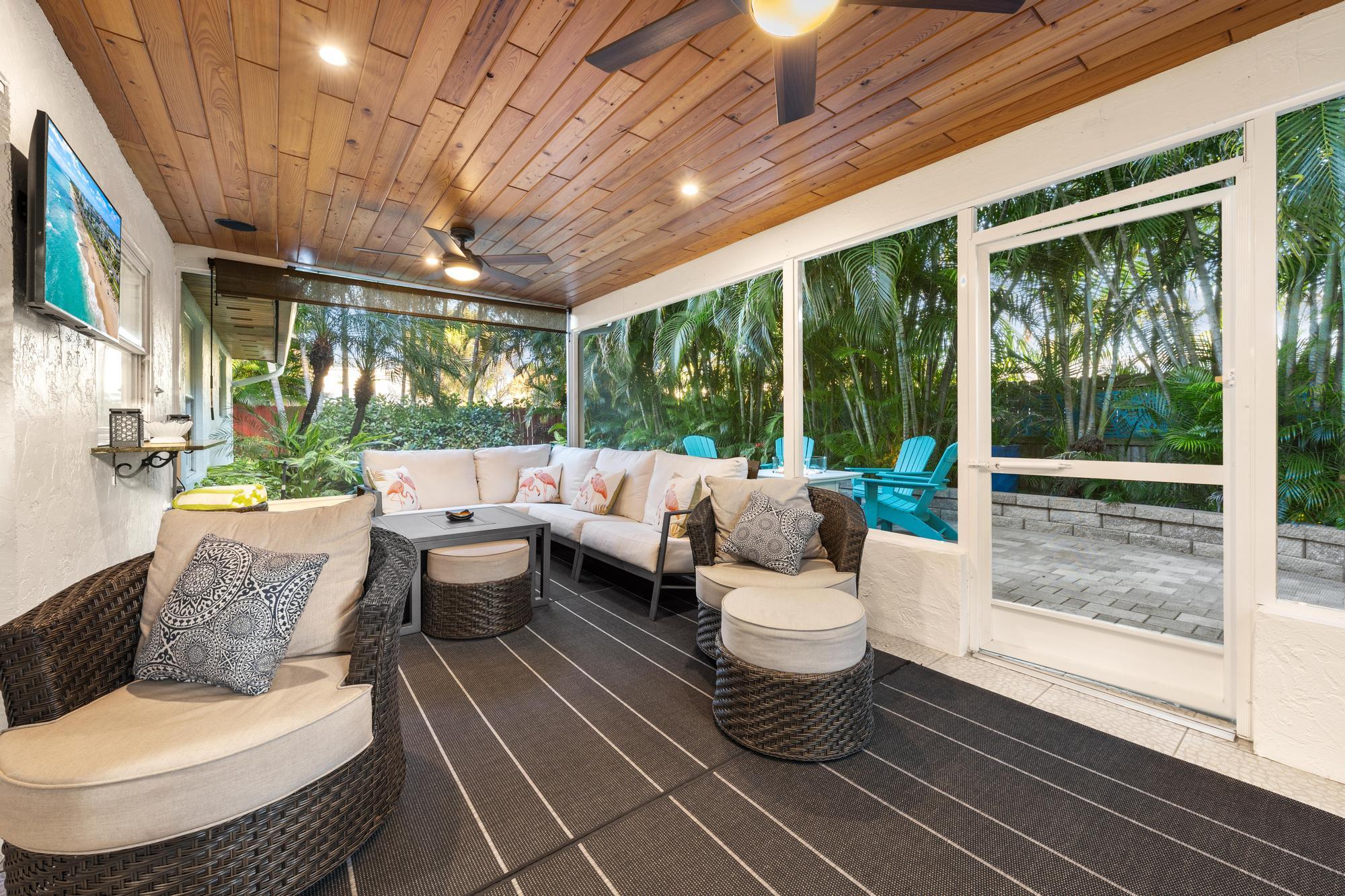 104 Elsa Road Jupiter, FL 33477 - Photo 29 of 33 Screened In Patio