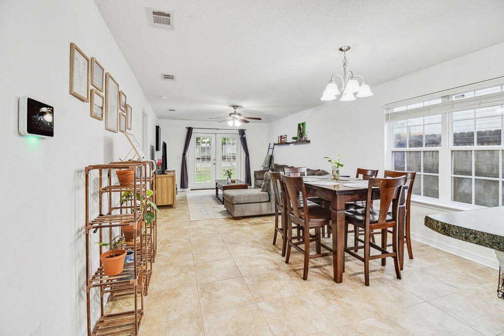 289 Dahlquist Drive Crestview, FL 32539 - Photo 12 of 38 IMG_3603-7