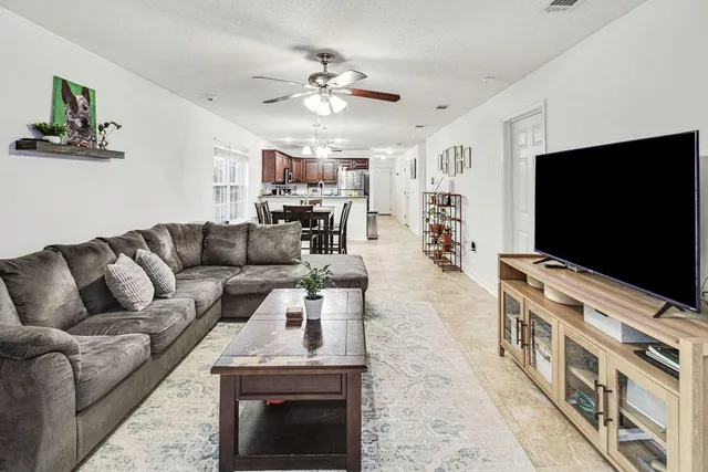 $1,850 | 289 Dahlquist Drive, Crestview, FL 32539