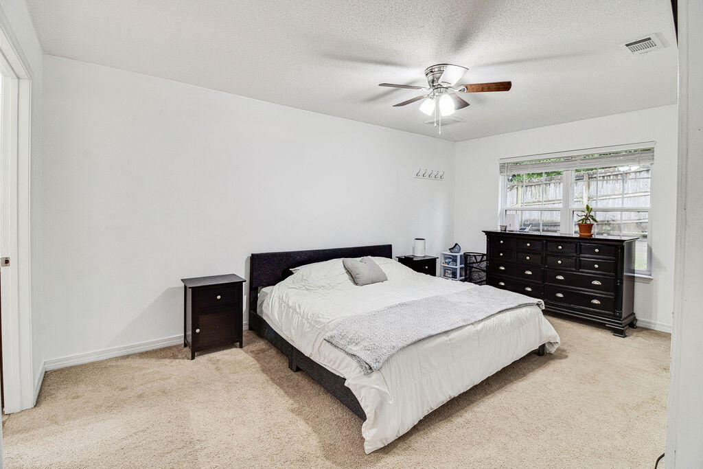 289 Dahlquist Drive Crestview, FL 32539 - Photo 30 of 38 IMG_3717-25