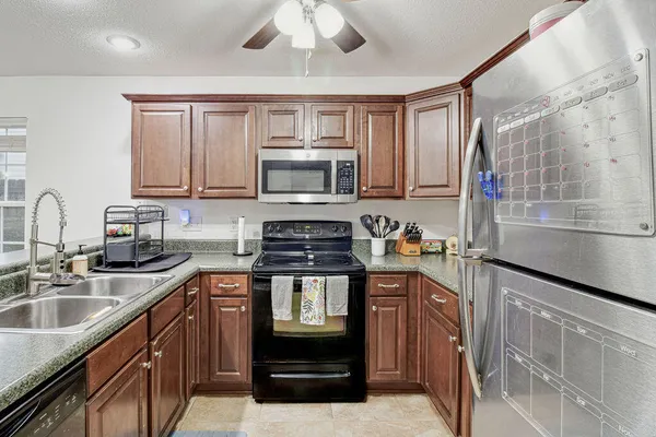 $1,850 | 289 Dahlquist Drive, Crestview, FL 32539