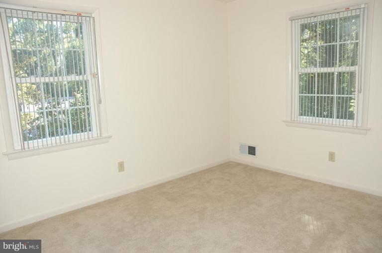 6405 Redwing Road Bethesda, MD 20817 - Photo 19 of 27 Bedroom #3