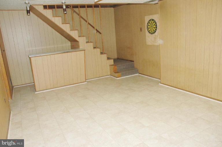 6405 Redwing Road Bethesda, MD 20817 - Photo 22 of 27 Recreation Room