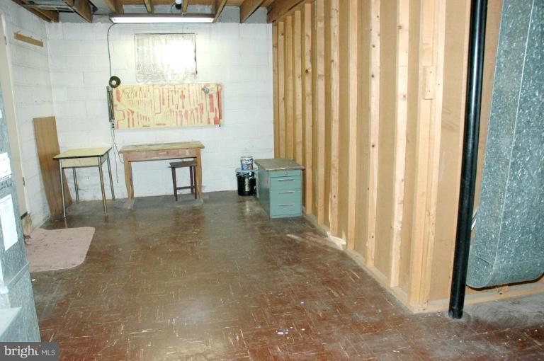 6405 Redwing Road Bethesda, MD 20817 - Photo 25 of 27 Workshop