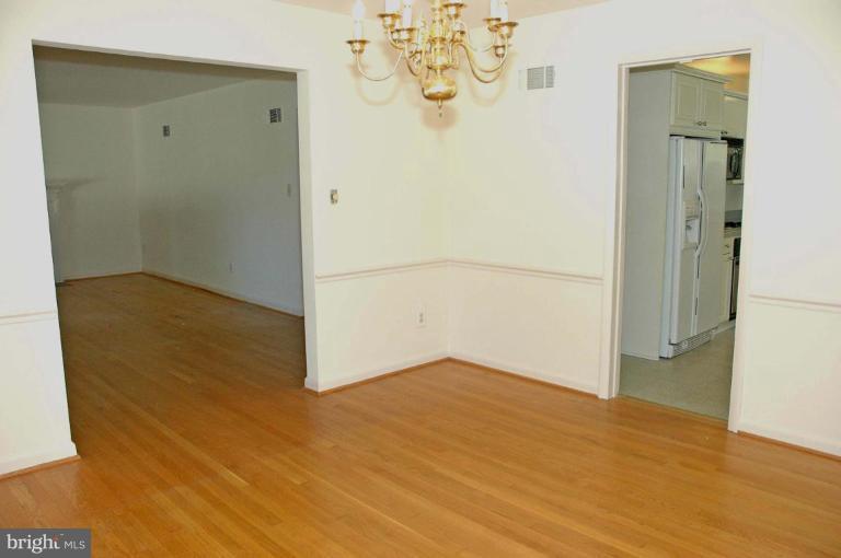 6405 Redwing Road Bethesda, MD 20817 - Photo 9 of 27 Dining Room #3