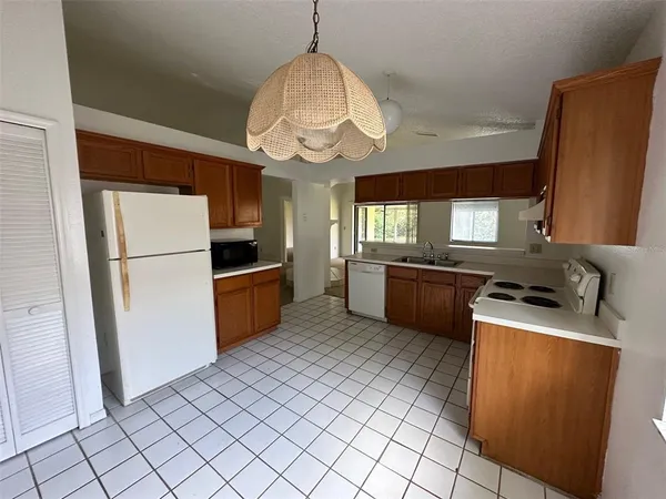 $2,250 | 332 Morning Glory Drive, Lake Mary, FL 32746
