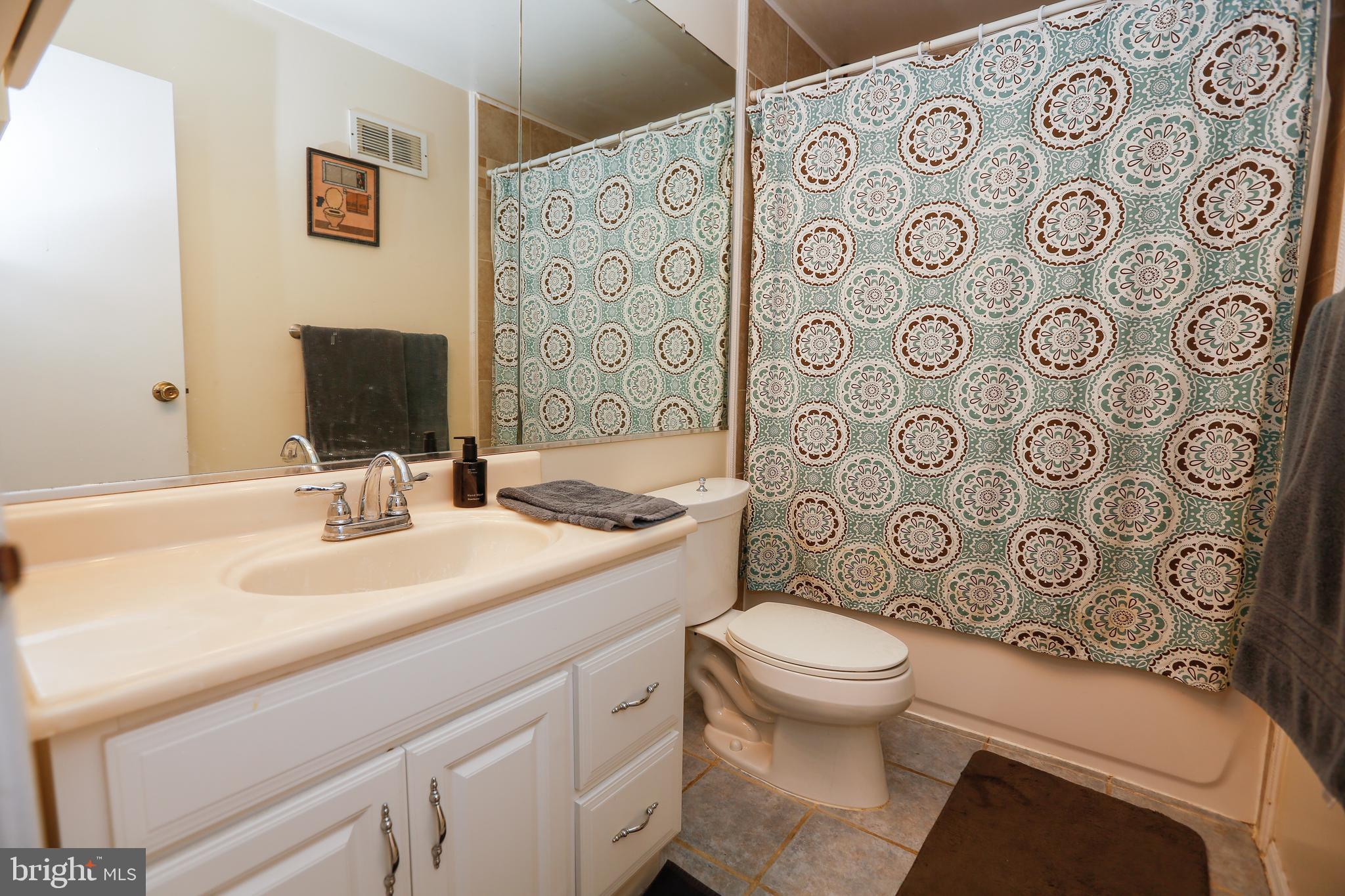 236 Monastery Avenue Philadelphia, PA 19128 - Photo 11 of 22