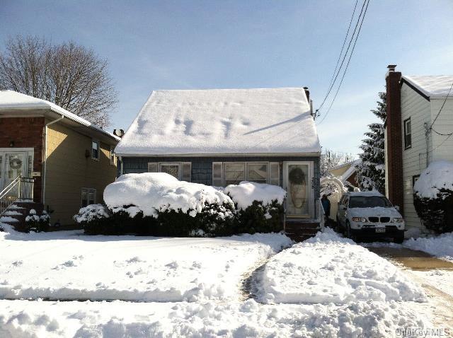 208 Beverly Road Hempstead, NY 11550 - Photo 1 of 1 Front