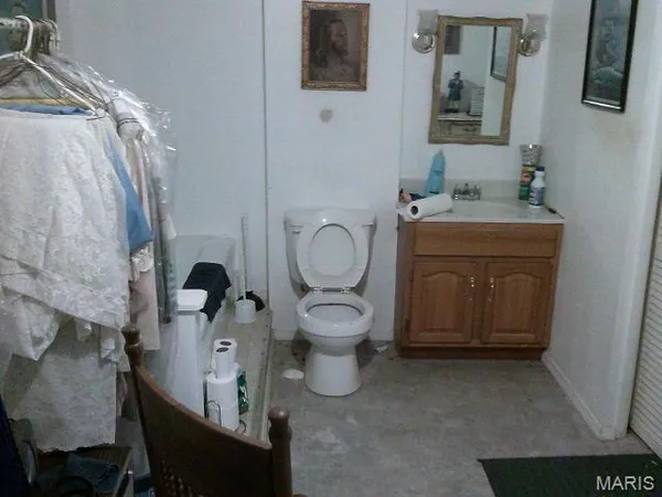 $269,000 | 1559 Berry Dairy Road, De Soto, MO 63020