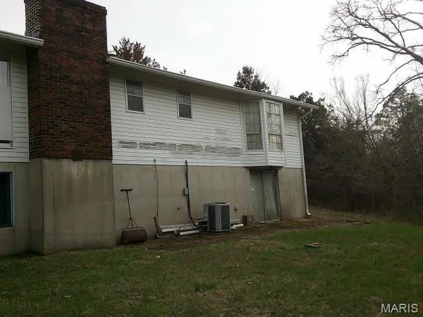 $269,000 | 1559 Berry Dairy Road, De Soto, MO 63020