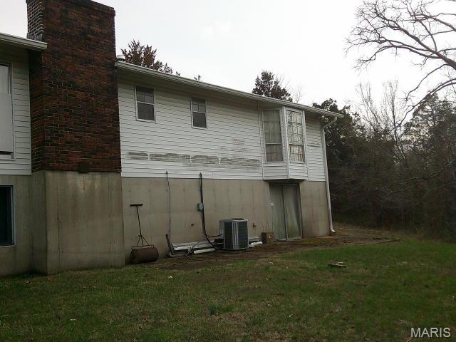 1559 Berry Dairy Road De Soto, MO 63020 - Photo 6 of 37
