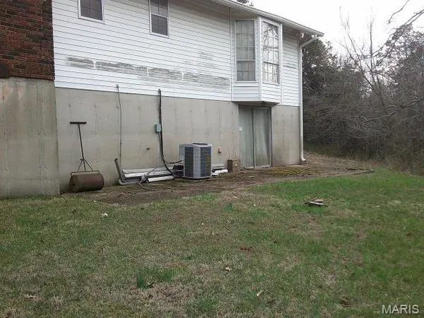 $269,000 | 1559 Berry Dairy Road, De Soto, MO 63020