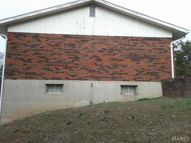 1559 Berry Dairy Road De Soto, MO 63020 - Photo 8 of 37