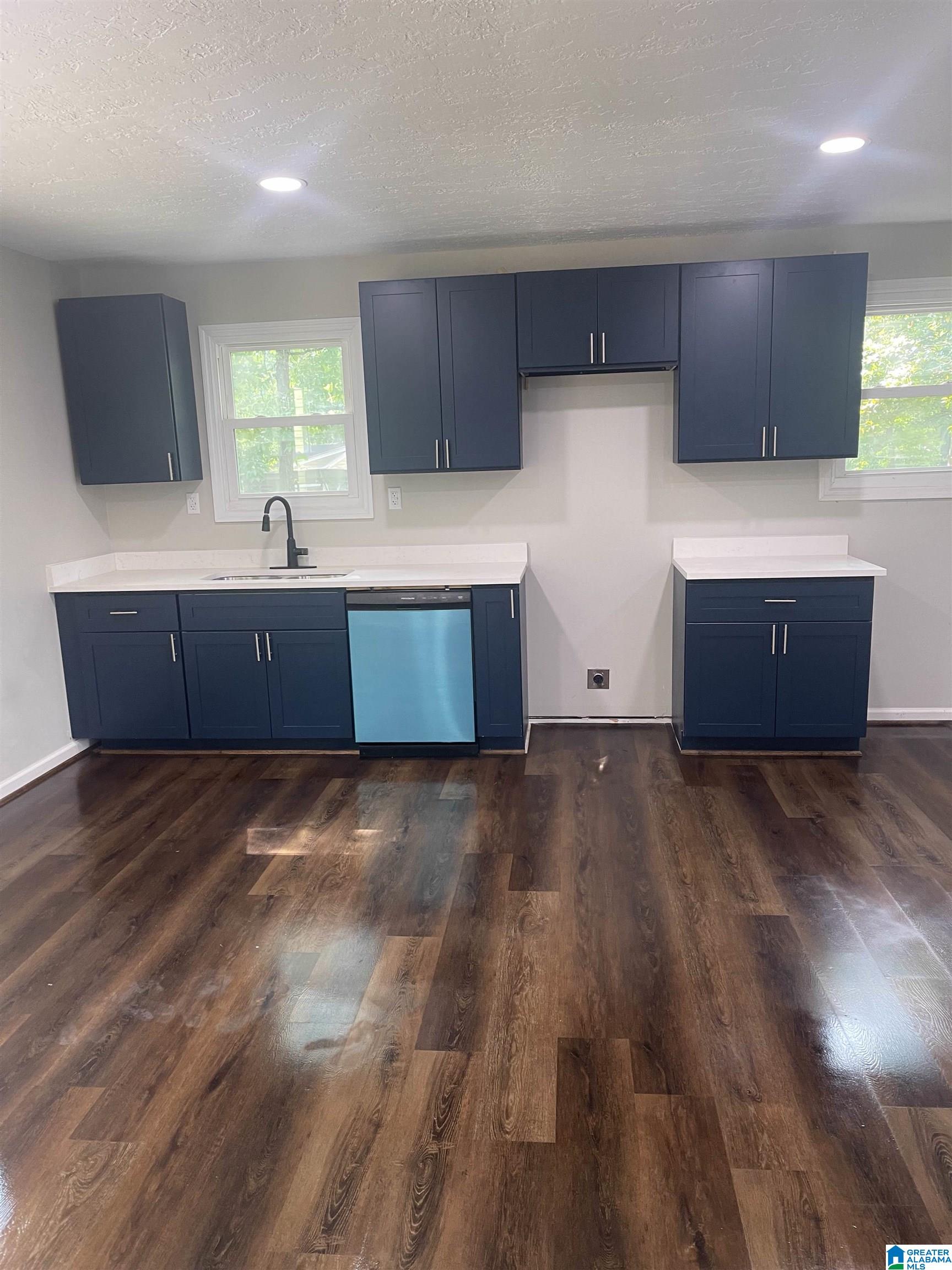 827 Hillcrest Road Birmingham, AL 35235 - Photo 7 of 16