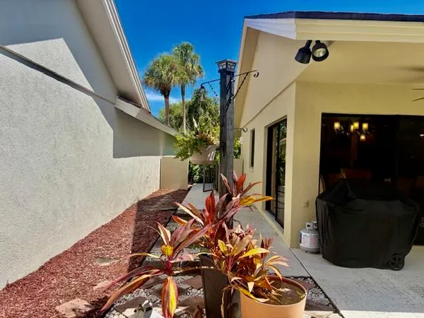 $6,500 | 204 Cape Pointe Circle, Jupiter, FL 33477