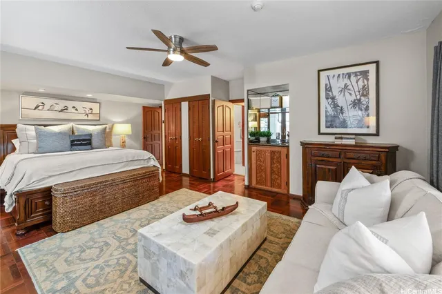 a very nice looking living room with furniture