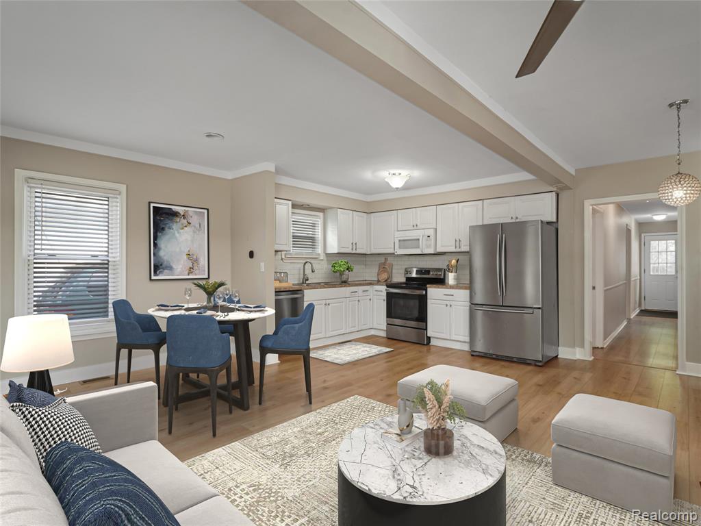 2330 Wiltshire Road Berkley, MI 48072 - Photo 4 of 21