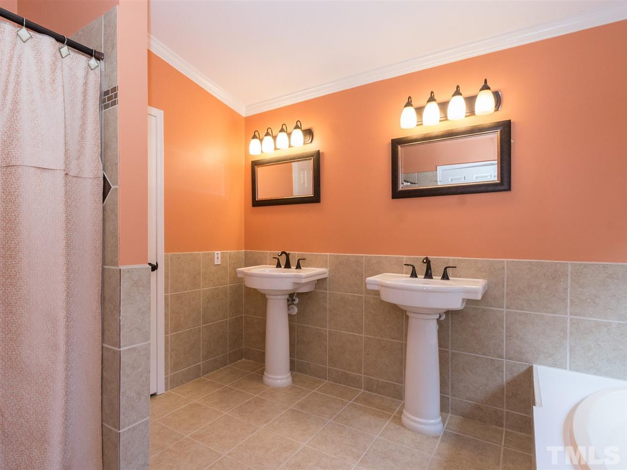 1111 Lexington Farm Road Apex, NC 27502 - Photo 15 of 25 Gallery Image 15