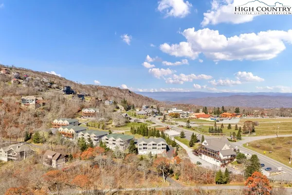 $499,900 | 3441 South Beech Mountain Parkway, Unit A6, Beech Mountain, NC 28604