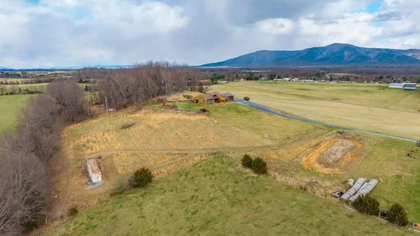 $425,000 | 148 Taylor Lane, Greenville, VA 24440