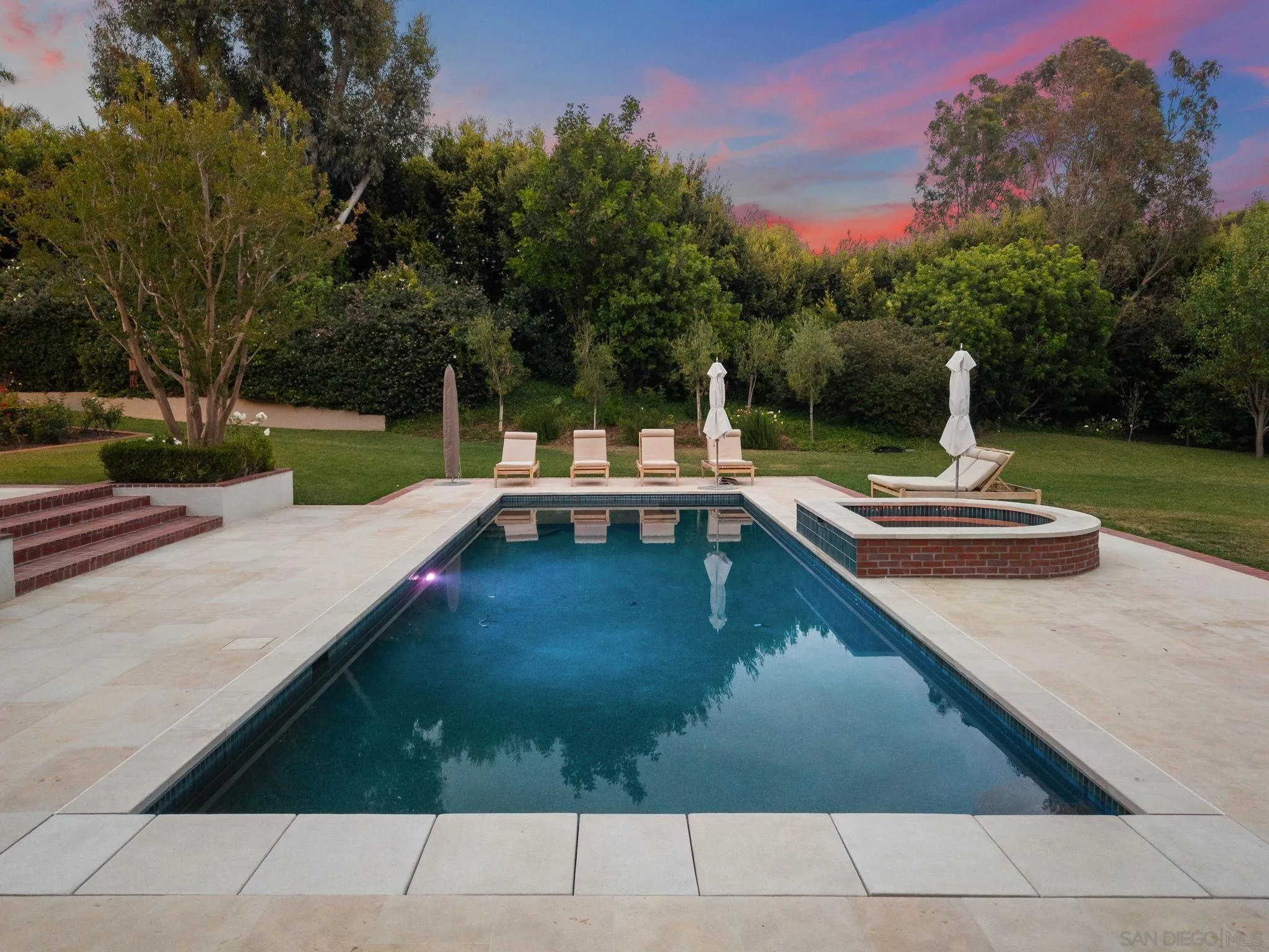16625 Via Lago Azul Rancho Santa Fe, CA 92067 - Photo 13 of 25 New pool/spa with undercount cover.