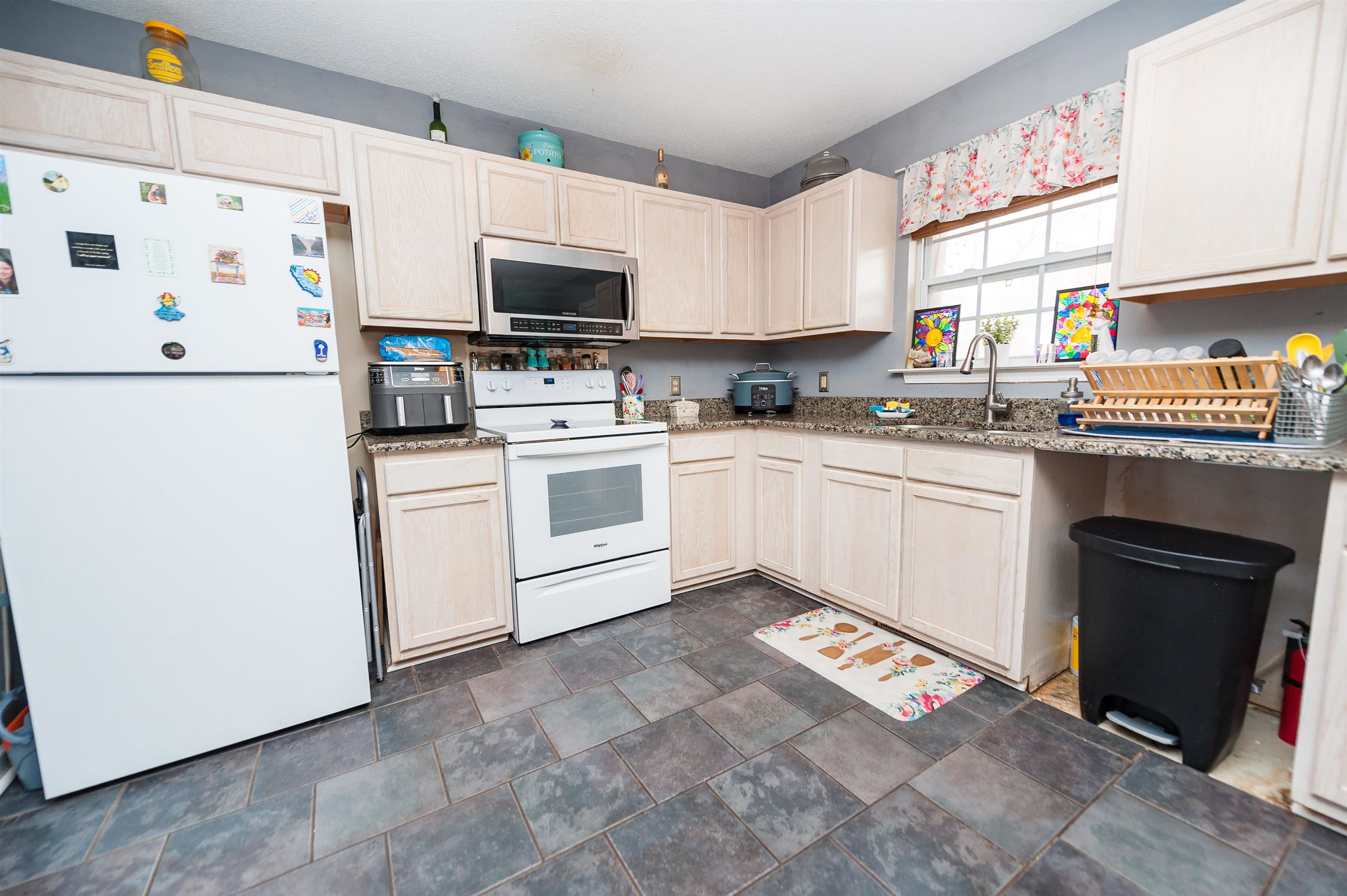 818 Thistle Court Boiling Springs, SC 29316 - Photo 7 of 19