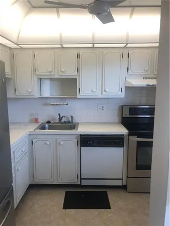 $1,500 | 1005 Country Club Drive, Unit 303, Margate, FL 33063