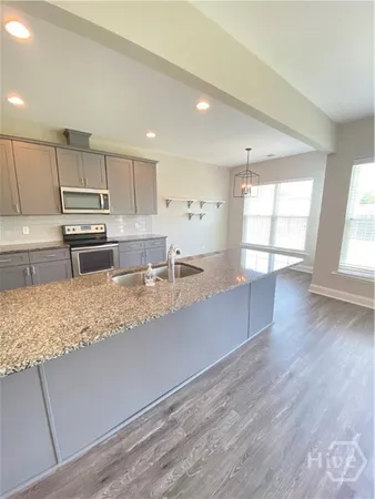 $2,950 | 170 Whitaker Way North, Richmond Hill, GA 31324