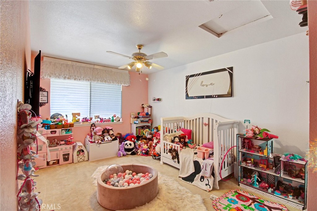 16410 Wintun Road Apple Valley, CA 92307 - Photo 9 of 69