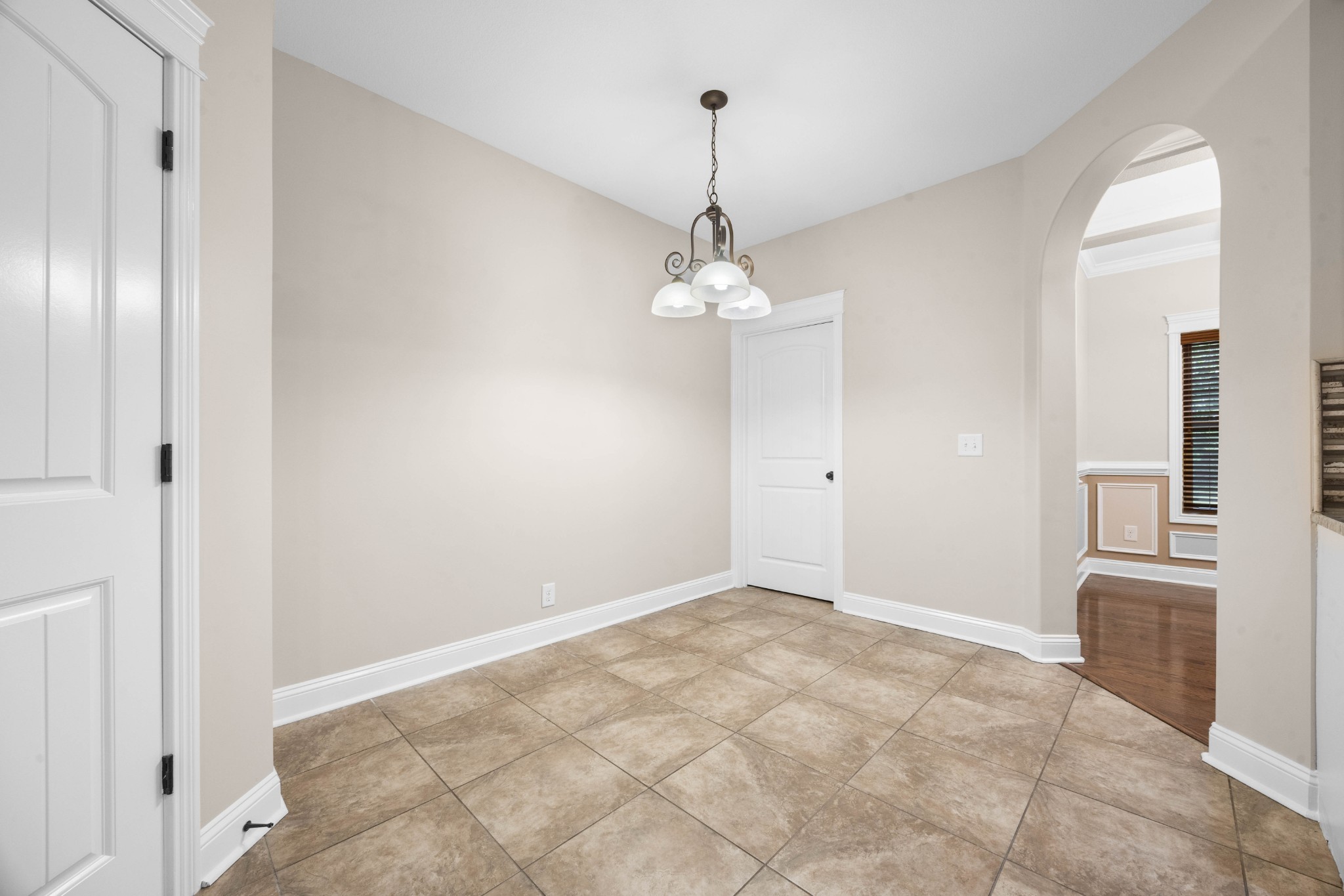 1789 Double R Boulevard Clarksville, TN 37042 - Photo 28 of 53 a view of an empty room with a mirror