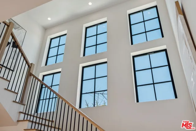 $2,445,000 | 4949 Sancola Avenue, Toluca Lake, CA 91601