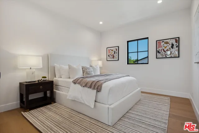 $2,445,000 | 4949 Sancola Avenue, Toluca Lake, CA 91601