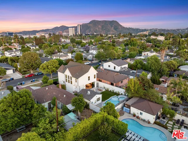 $2,445,000 | 4949 Sancola Avenue, Toluca Lake, CA 91601