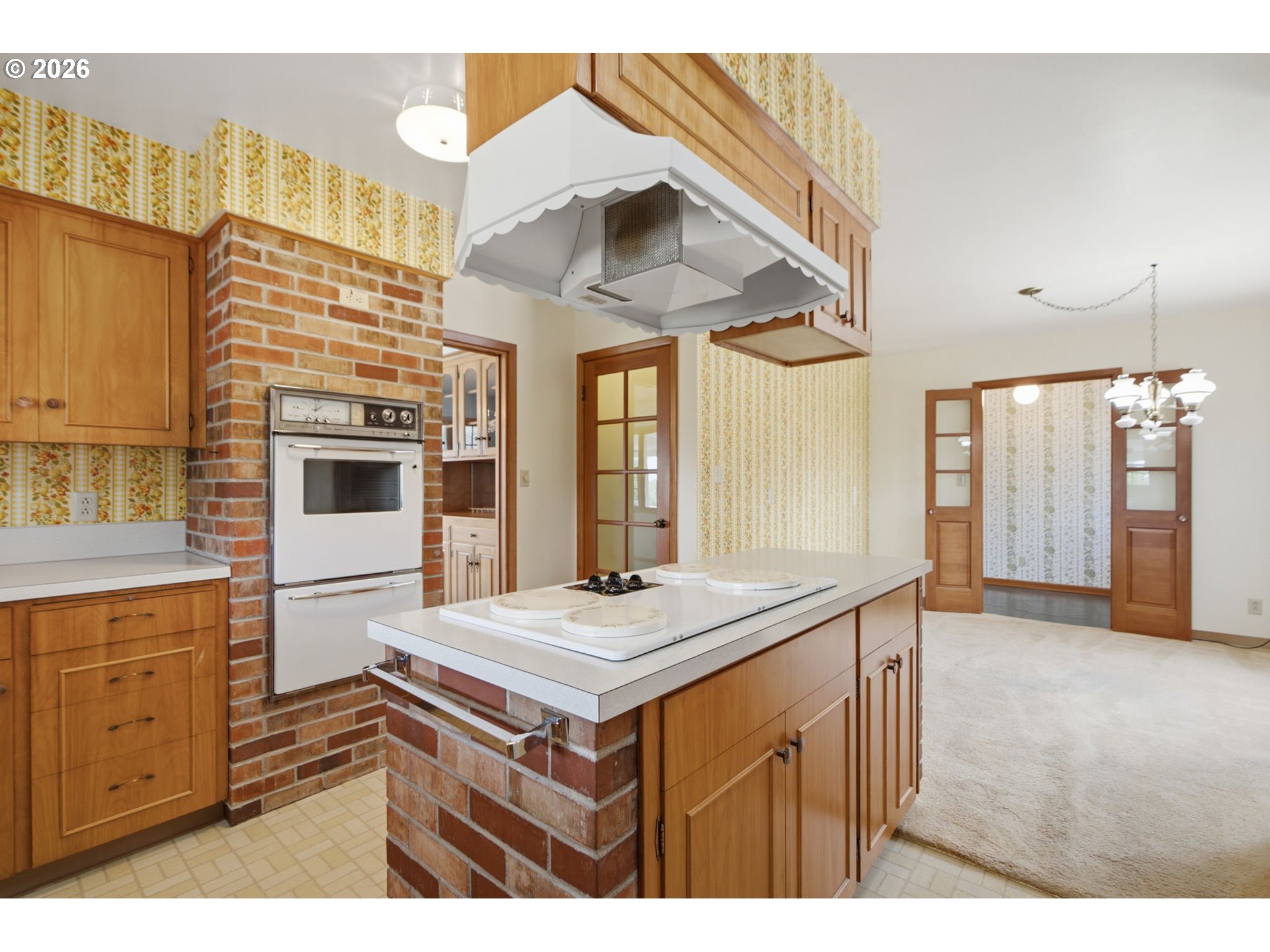 13937 Northwest Springville Road Portland, OR 97229 - Photo 6 of 48