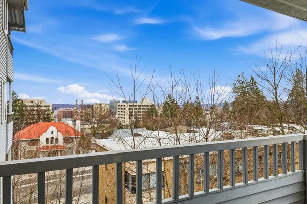 $279,000 | 912 West Lincoln Place, Unit 204, Spokane, WA 99204