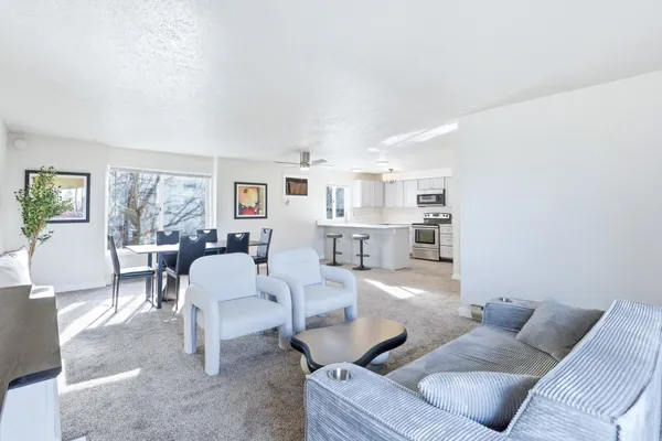 $279,000 | 912 West Lincoln Place, Unit 204, Spokane, WA 99204