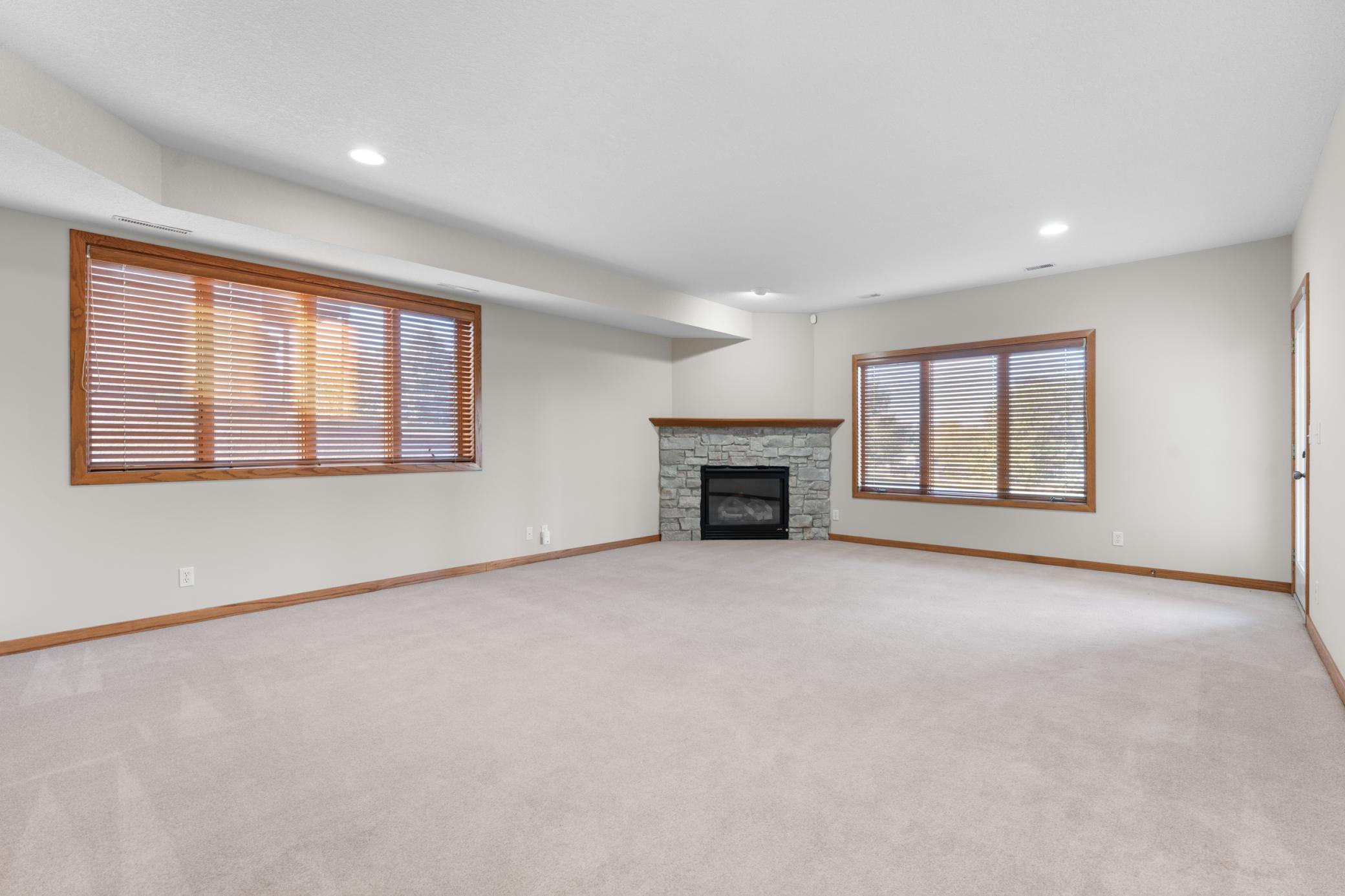 2535 Superior Lane Northwest Rochester, MN 55901 - Photo 22 of 42