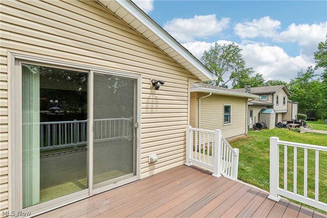 2758 Shellhart Road Norton, OH 44203 - Photo 35 of 41 Slider to deck