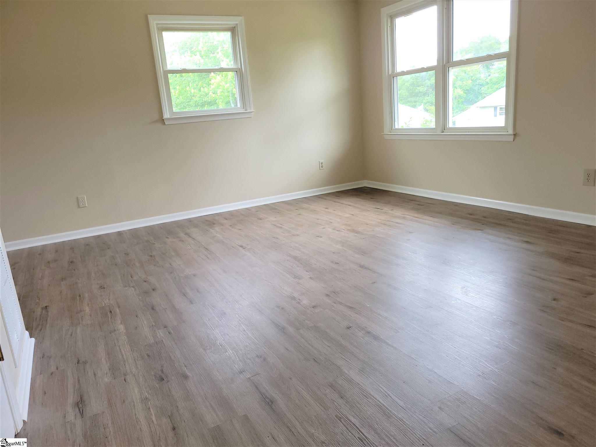 108 Glassy Drive Inman, SC 29349 - Photo 8 of 16 Gallery Image 8