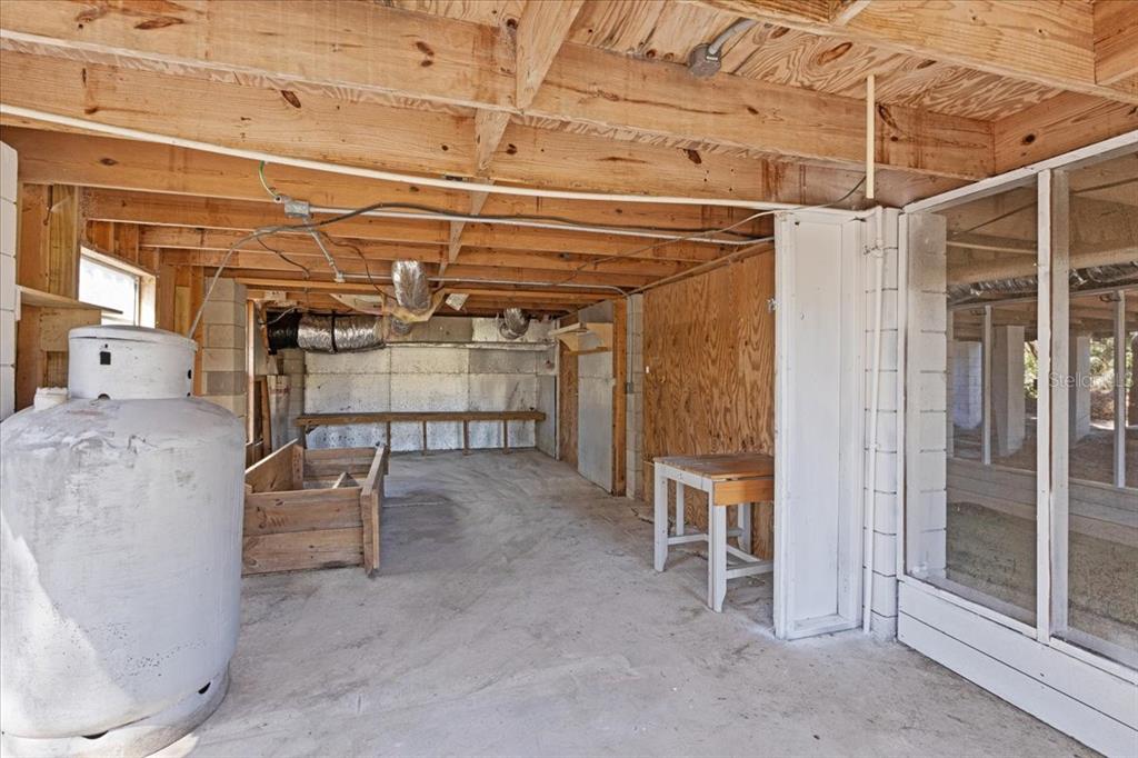 1149 Shell Crest Avenue Cedar Key, FL 32625 - Photo 10 of 32 a view of entryway