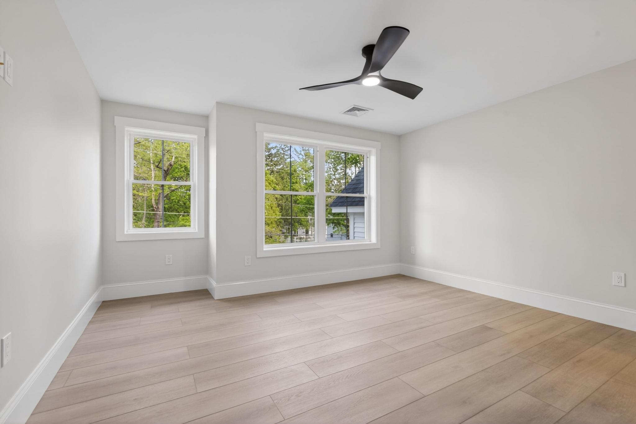 5 Highland Avenue Salem, NH 03079 - Photo 37 of 47