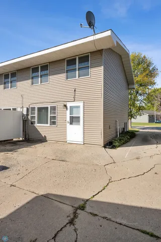 $167,500 | 1220 20th Street North, Moorhead, MN 56560