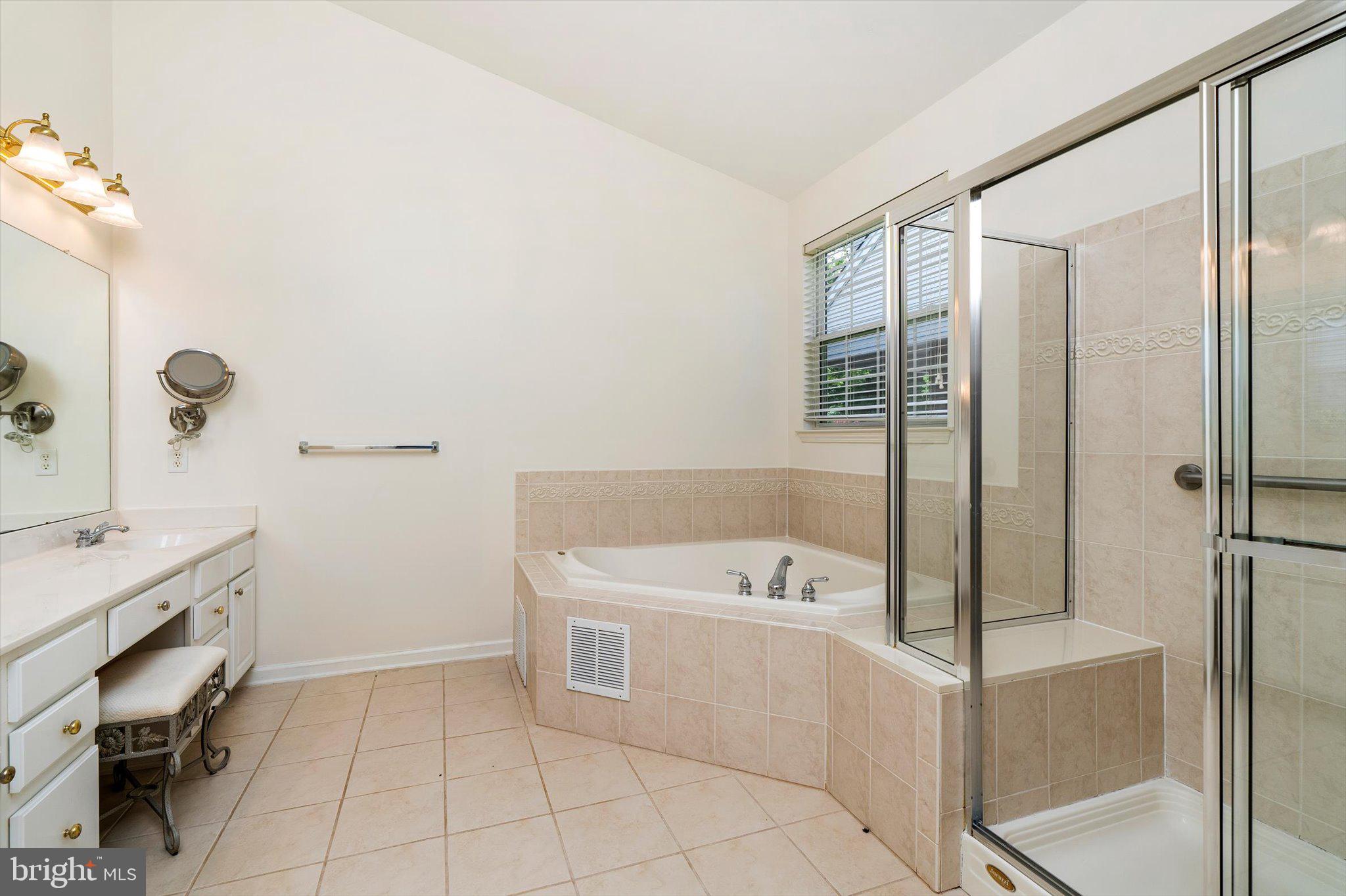 10 Powderhorn Way Allentown, NJ 08501 - Photo 18 of 26