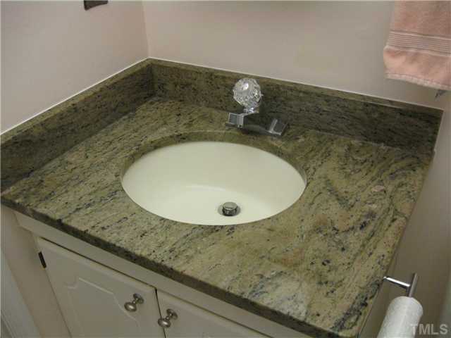 1333 Springlawn Court Raleigh, NC 27609 - Photo 10 of 11 New Granite Countertop!
