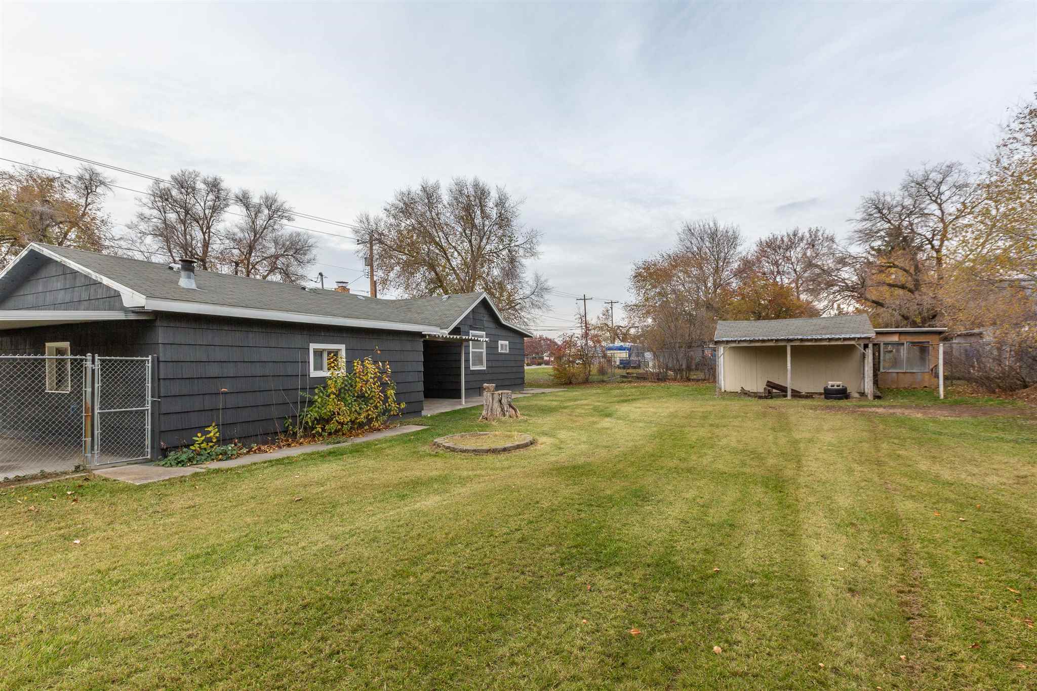 1104 North Vista Road Spokane Valley, WA 99212 - Photo 2 of 28