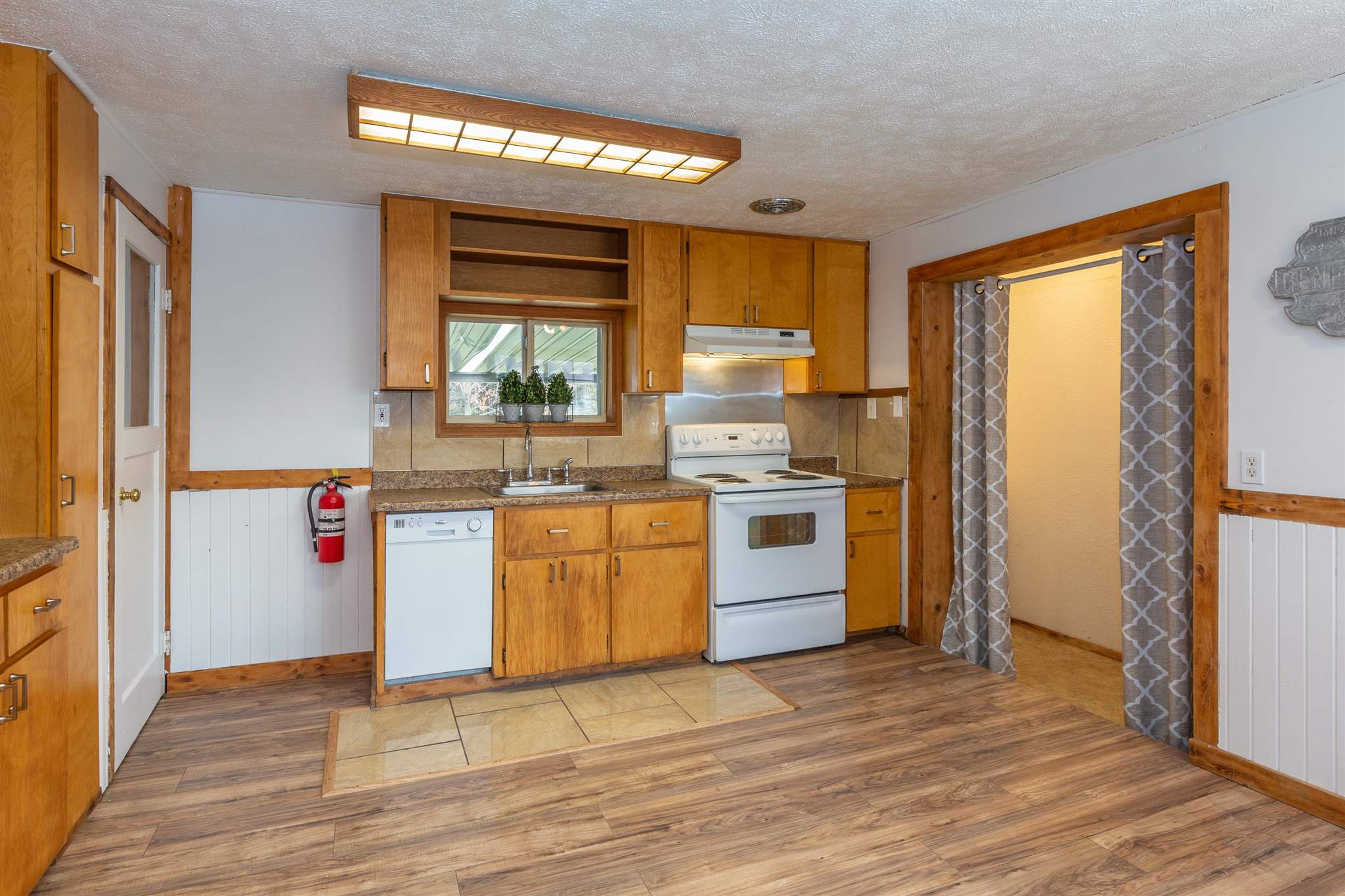 1104 North Vista Road Spokane Valley, WA 99212 - Photo 10 of 28
